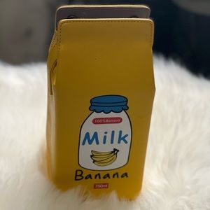 Milk banana purse